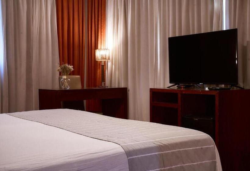 スタンダードシングルルーム, Catalinas Tucuman