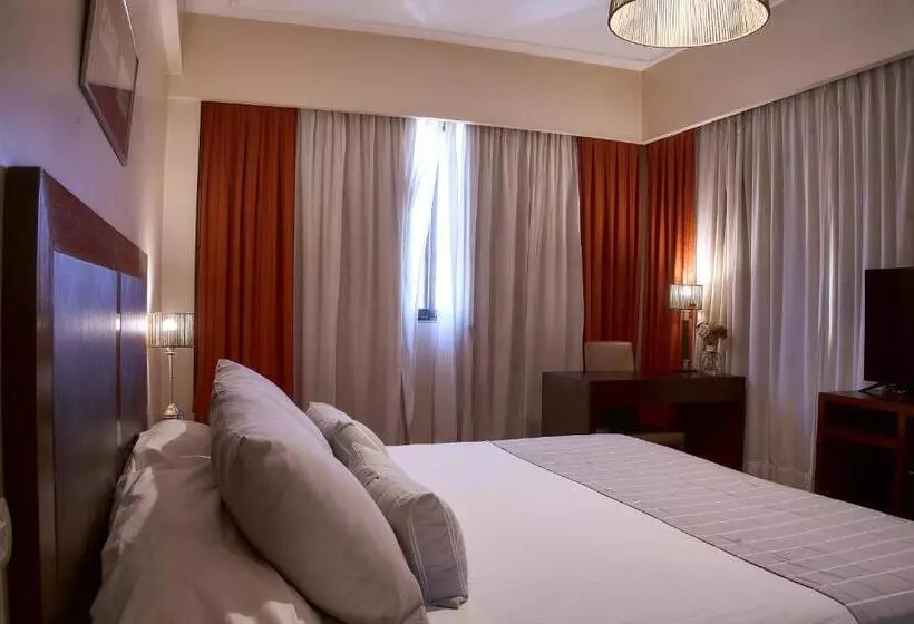 اتاق استاندارد یک نفره, Catalinas Tucuman
