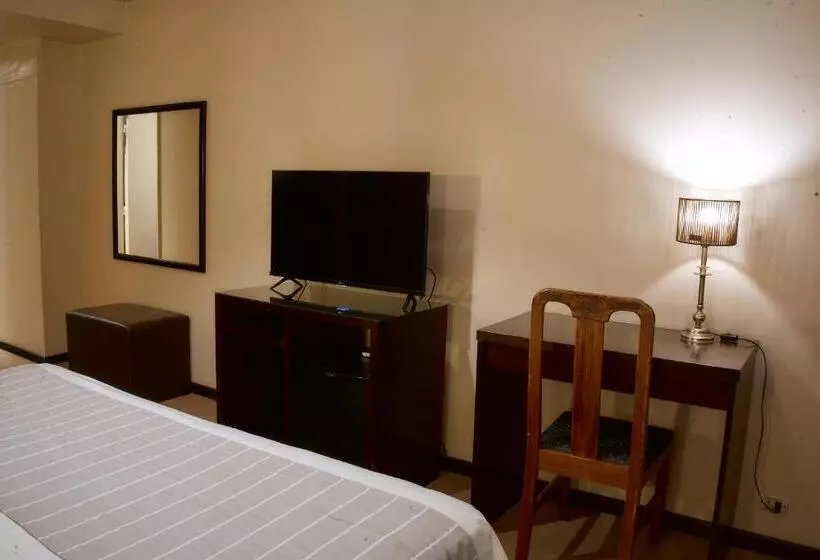اتاق استاندارد یک نفره, Catalinas Tucuman