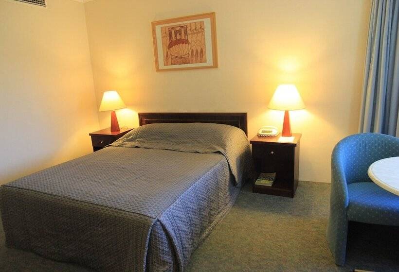 חדר סטנדרט מותאם לאדם עם מוגבלויות, Charbonnier Motor Inn