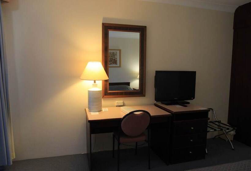 חדר סטנדרט מותאם לאדם עם מוגבלויות, Charbonnier Motor Inn