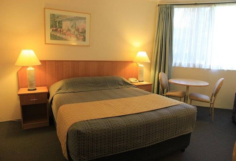 Номер Стандарт, Charbonnier Motor Inn