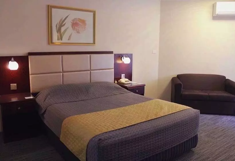 Deluxe-huone Parveke, Charbonnier Motor Inn
