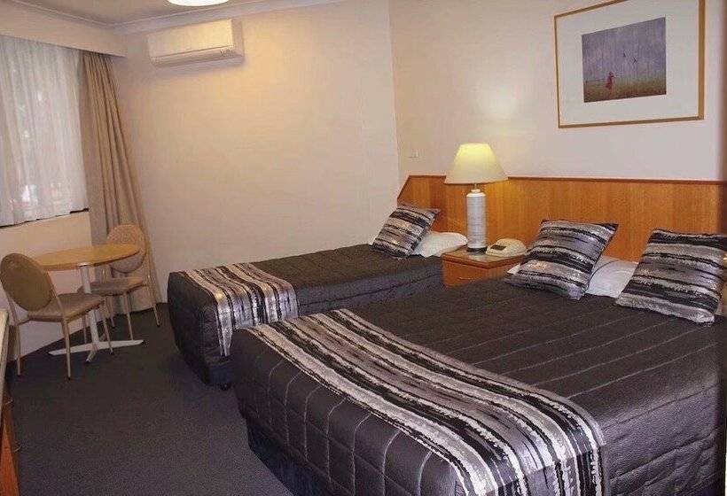 חדר אקונומי, Charbonnier Motor Inn