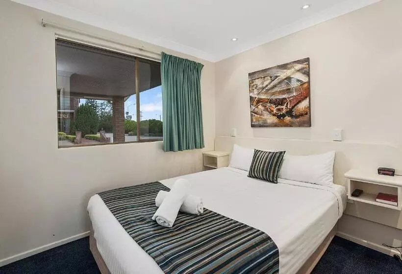 اتاق خانوادگی, Comfort Inn Glenfield