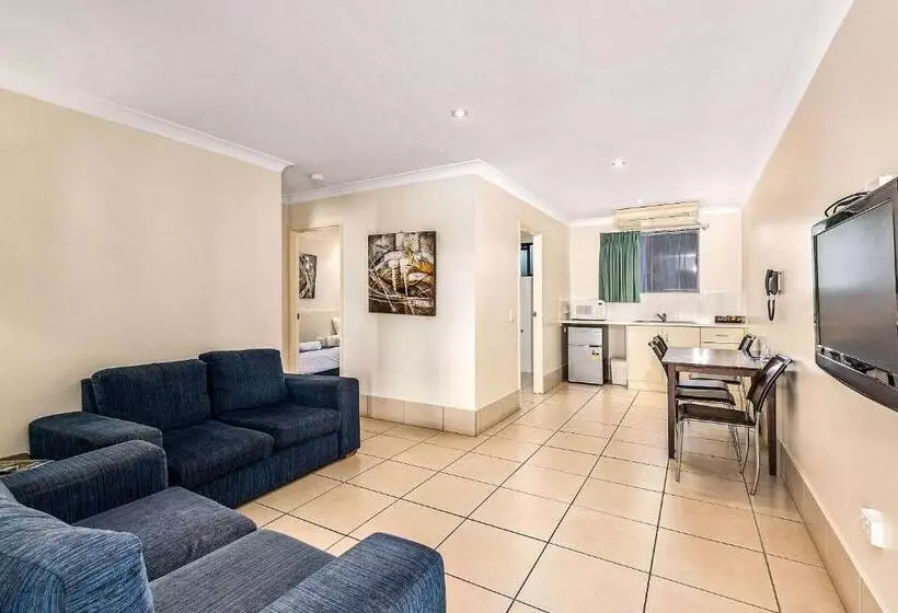 اتاق خانوادگی, Comfort Inn Glenfield