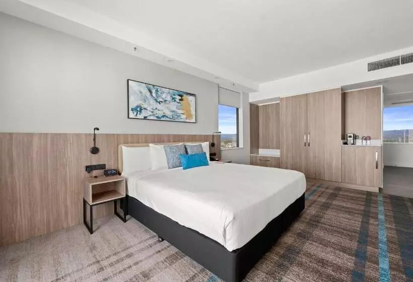 اتاق پرمیوم, Crowne Plaza Surfers Paradise, An Ihg