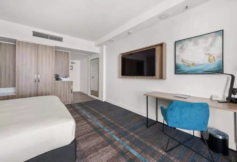 اتاق پرمیوم, Crowne Plaza Surfers Paradise, An Ihg