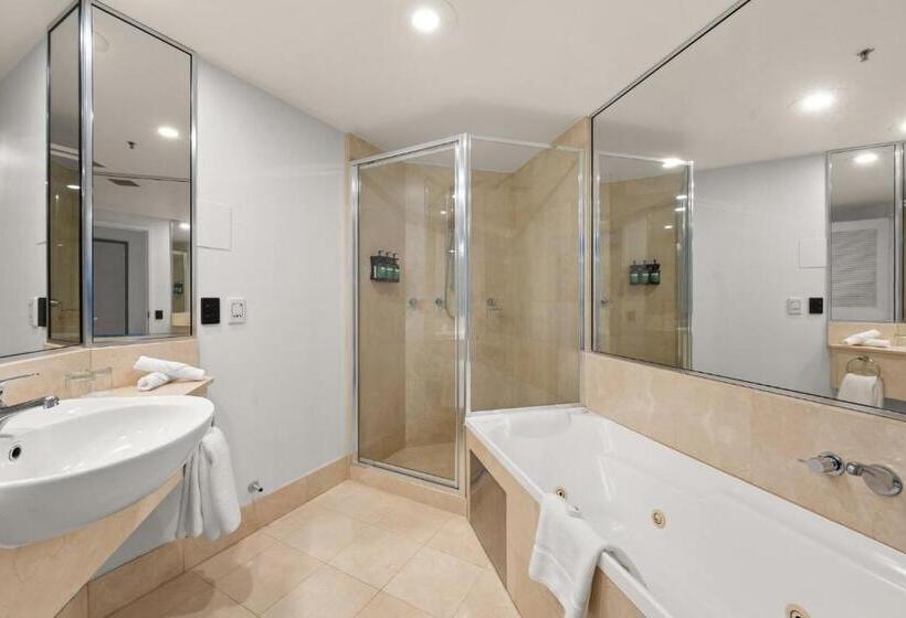 프리미엄 주니어 스위트, Crowne Plaza Surfers Paradise, An Ihg