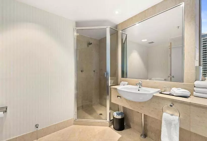 اتاق استاندارد با 2 تخت دوبل, Crowne Plaza Surfers Paradise, An Ihg