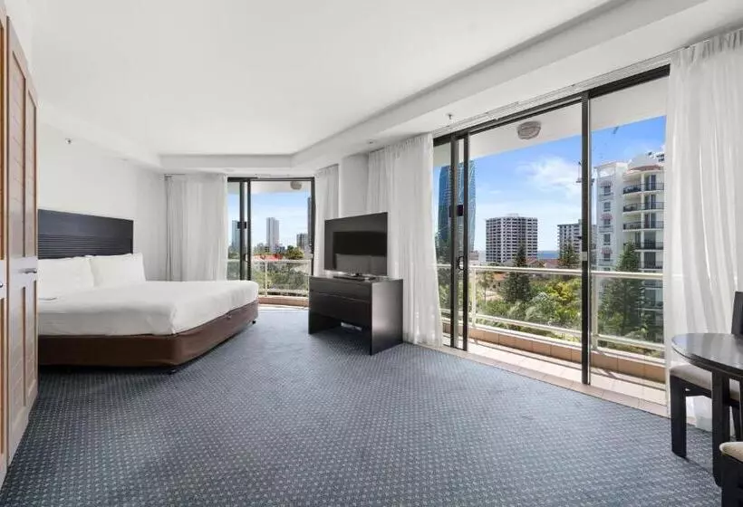 اتاق استاندارد با تخت بزرگ, Crowne Plaza Surfers Paradise, An Ihg