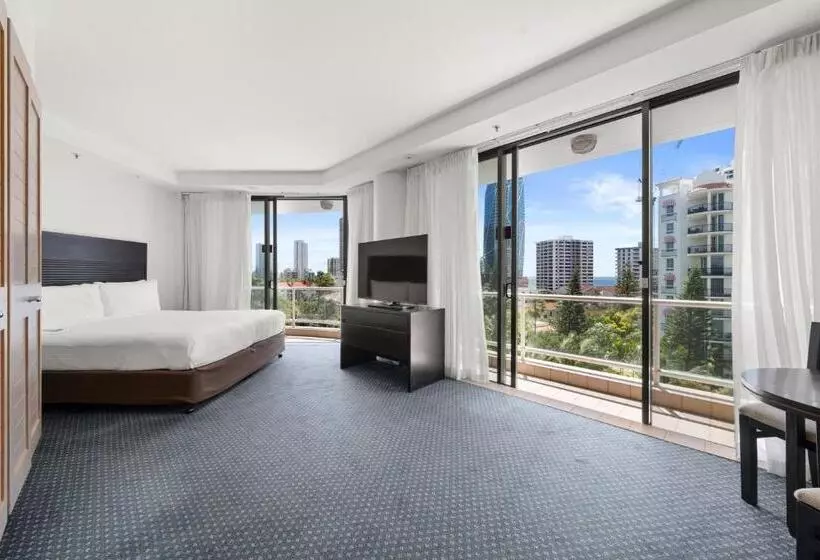 اتاق استاندارد با تخت بزرگ, Crowne Plaza Surfers Paradise, An Ihg