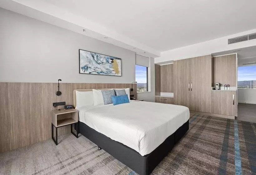 اتاق پرمیوم با چشمانداز دریا, Crowne Plaza Surfers Paradise, An Ihg