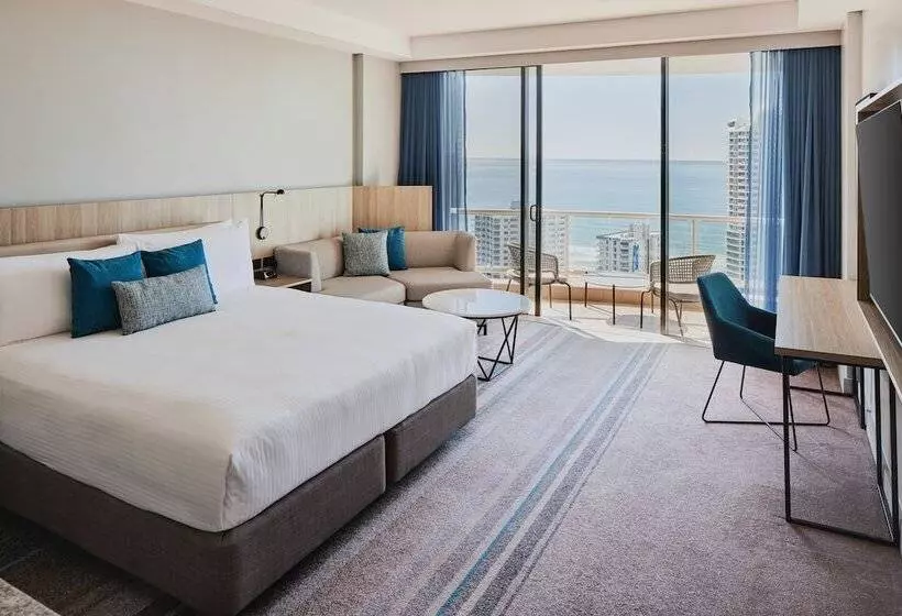 اتاق پرمیوم با چشمانداز دریا, Crowne Plaza Surfers Paradise, An Ihg