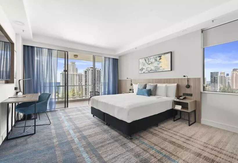 اتاق پرمیوم با چشمانداز دریا, Crowne Plaza Surfers Paradise, An Ihg