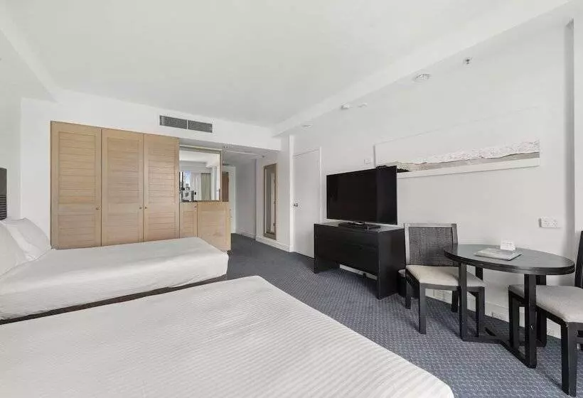 اتاق استاندارد با 2 تخت دوبل, Crowne Plaza Surfers Paradise, An Ihg
