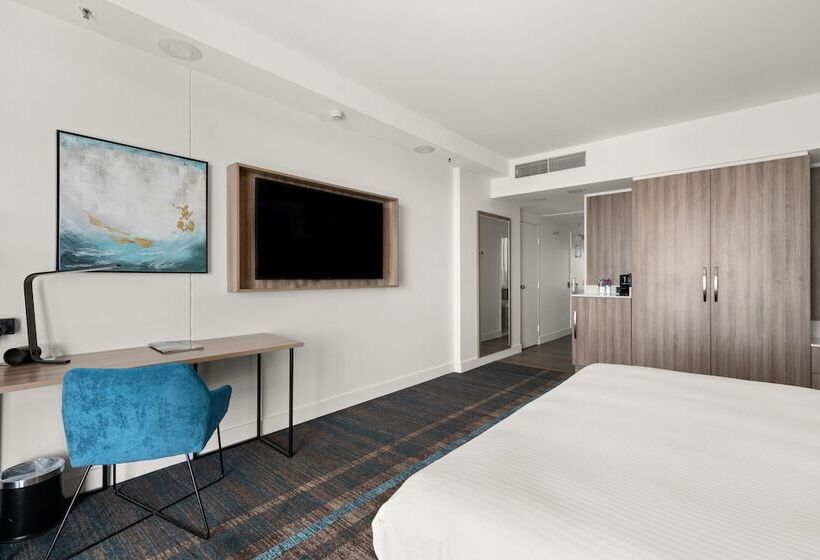 Номер Премиум, Crowne Plaza Surfers Paradise, An Ihg