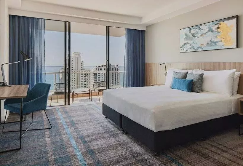 オーシャンビュースイート, Crowne Plaza Surfers Paradise By Ihg