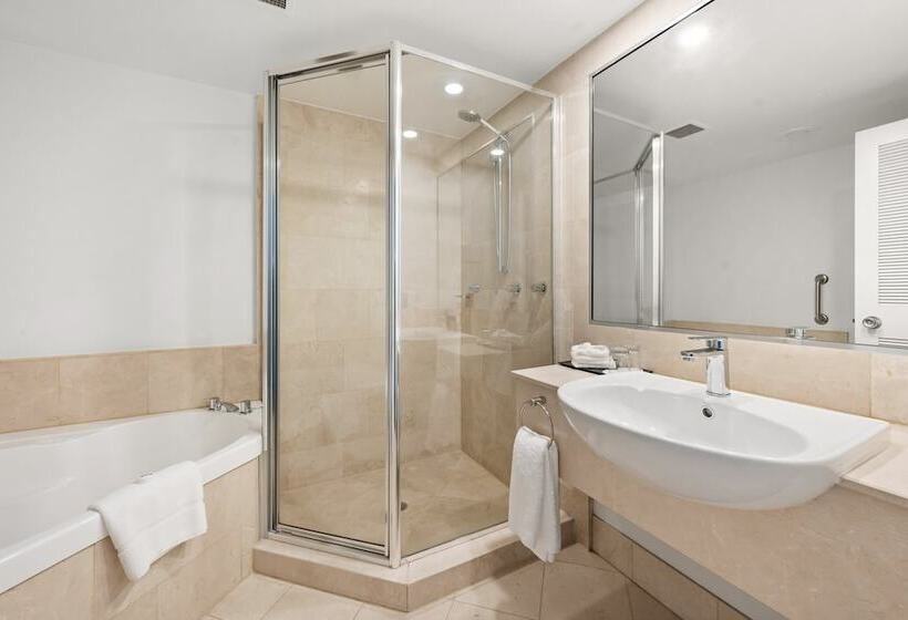 Номер Стандарт 2 Двуспальные Кровати, Crowne Plaza Surfers Paradise, An Ihg