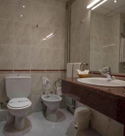 اتاق استاندارد با بالکن, Del Tarter