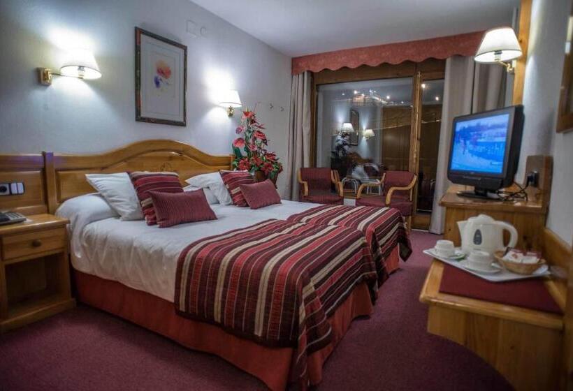 اتاق استاندارد با بالکن, Del Tarter