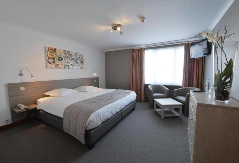 豪华园景房, Des Ardennes