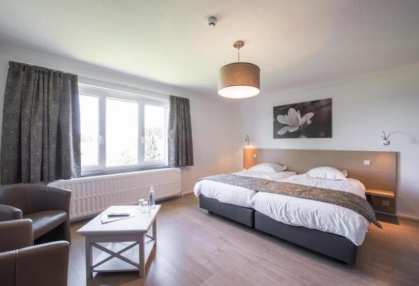 豪华园景房, Des Ardennes