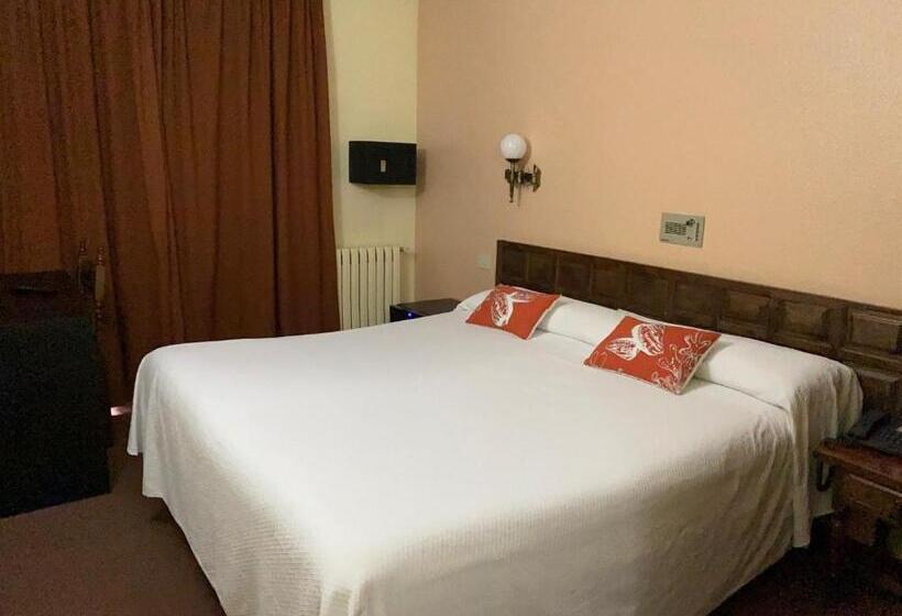 اتاق استاندارد, Folch