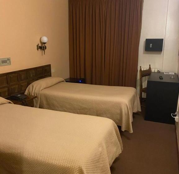 اتاق استاندارد, Folch