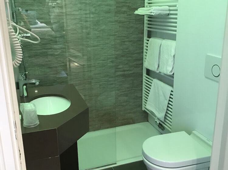 Номер Стандарт, Golden Tree