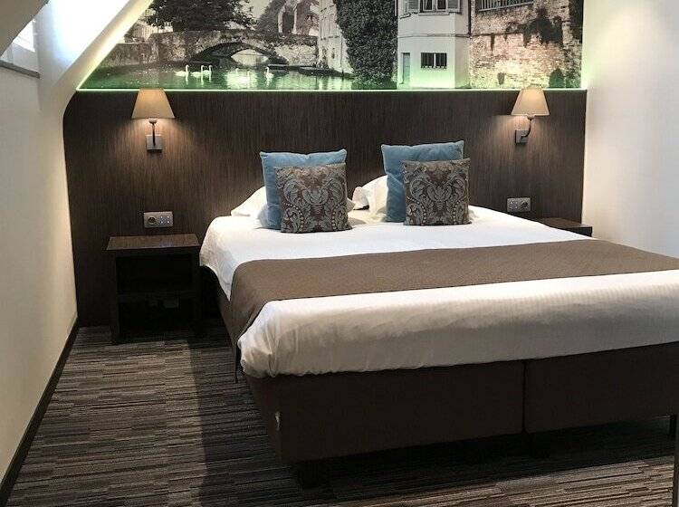 Номер Стандарт, Golden Tree