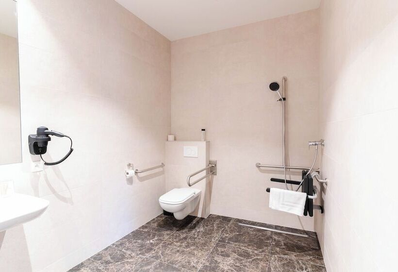 Номер Deluxe, Golden Tree