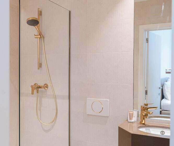 Номер Deluxe, Golden Tree