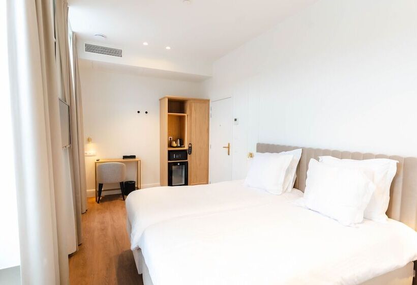 Номер Deluxe, Golden Tree