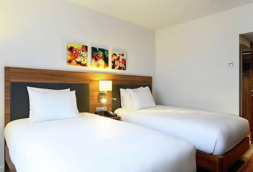 اتاق استاندارد, Hilton Garden Inn Brussels City Centre
