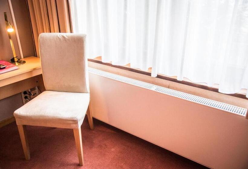 غرفة قياسية فردية, Hôtel Le Relais Du Marquis