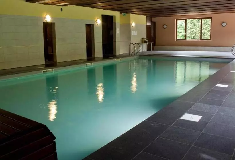 Standard Neljän Hengen Huone, Hôtel Le Relais Du Marquis