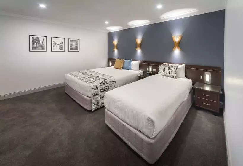 آپارتمان 2 خوابه, Hyde Park Inn
