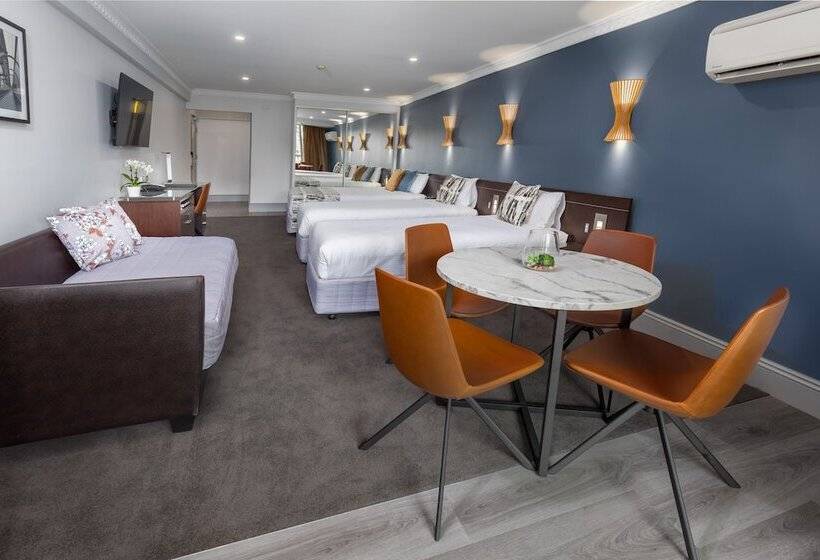 디럭스 룸, Hyde Park Inn