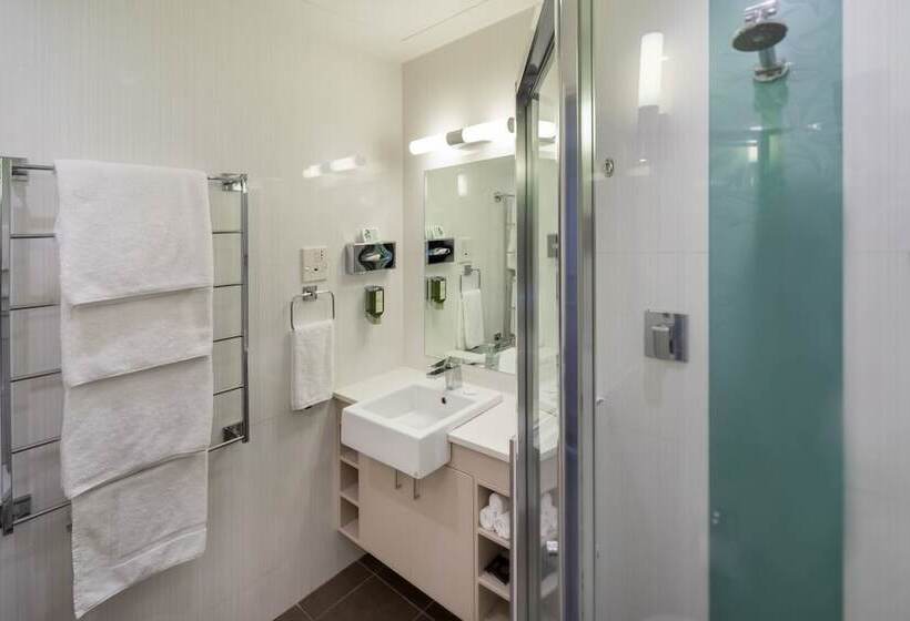 إستوديو قياسى, Hyde Park Inn