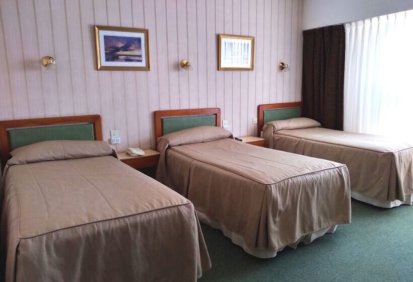 اتاق استاندارد سه نفره, Libertador