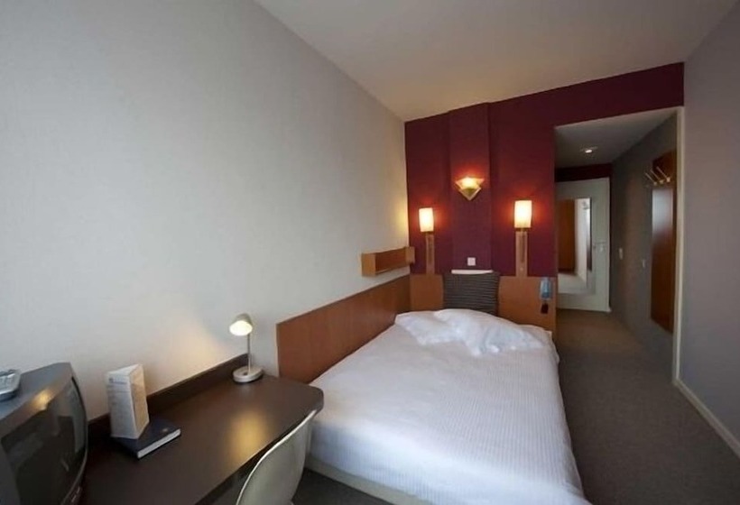 غرفة أساسية, Melinda