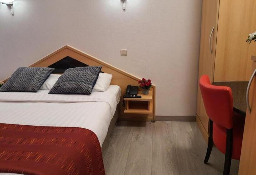 标准间, New Flanders