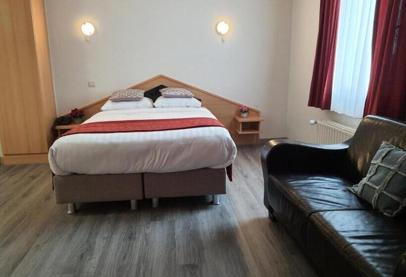 豪华房间, New Flanders