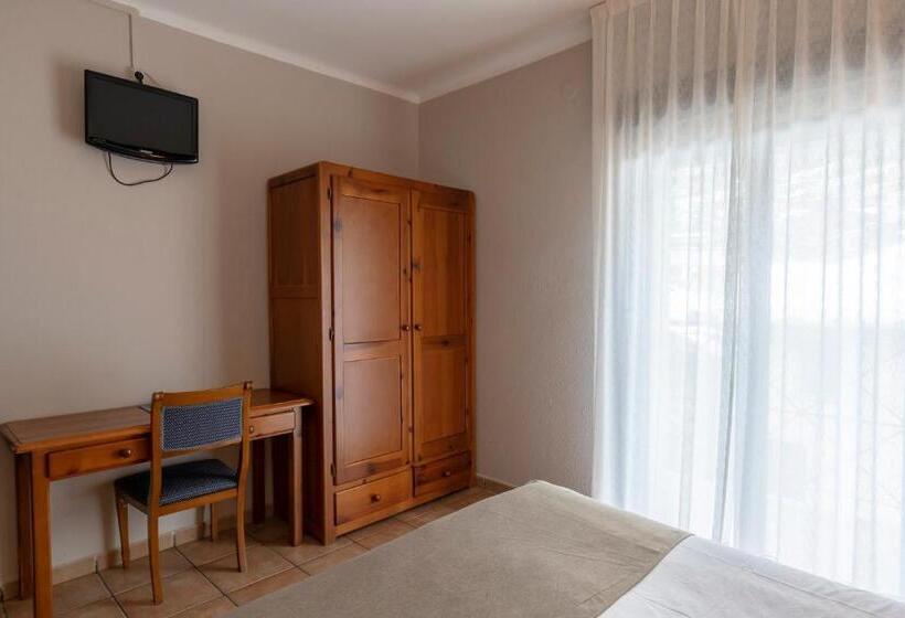 اتاق استاندارد, Paris