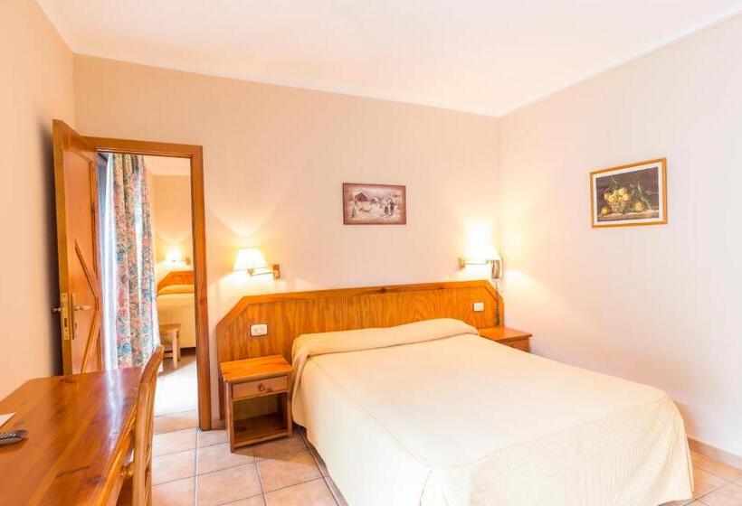 اتاق استاندارد چهار تخته, Paris