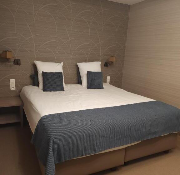 Семейный Номер, Pavillon Du Zoute