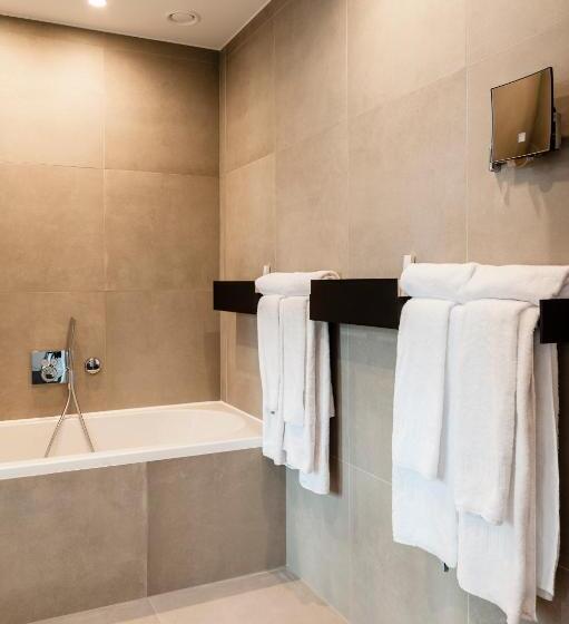 סוויטת ג'וניור, Portinari