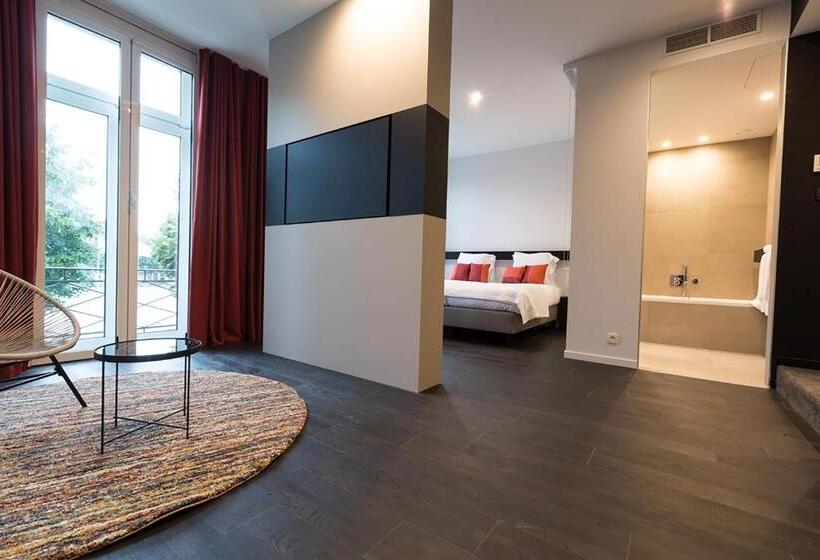 סוויטת ג'וניור, Portinari