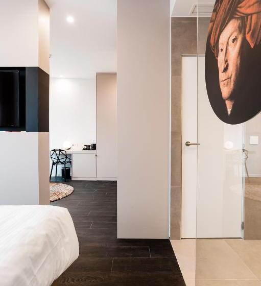 חדר סופריור לשלושה, Portinari